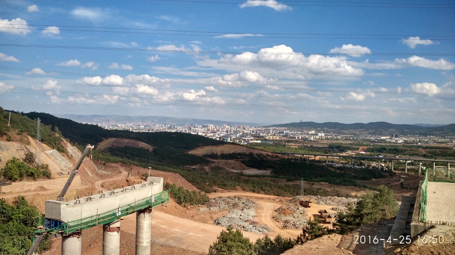 曲靖安裝架橋機安全監(jiān)控管理系統(tǒng)現(xiàn)場二