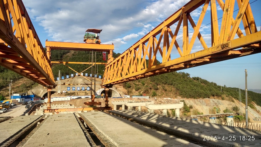 曲靖安裝架橋機安全監(jiān)控管理系統(tǒng)現(xiàn)場六